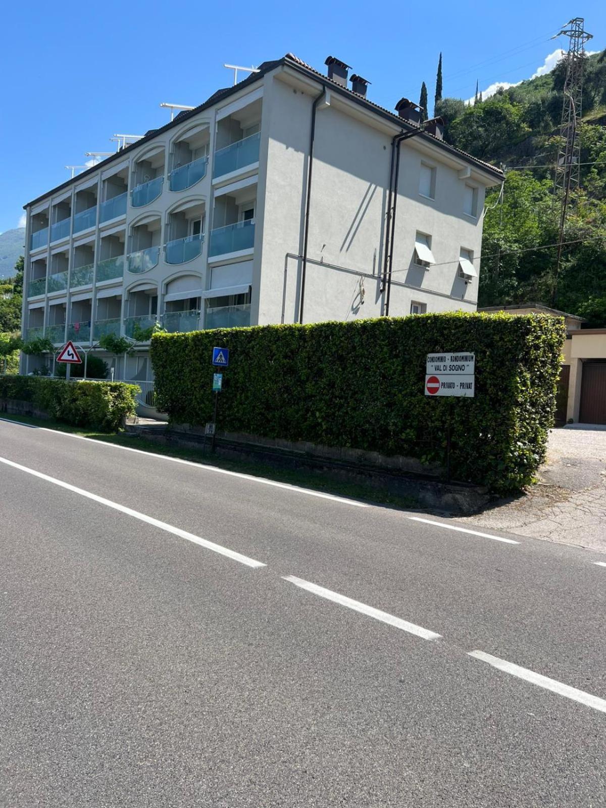 Val Di Sogno Grand View Apartment Malcesine Bagian luar foto
